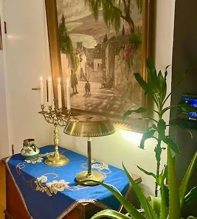 فيلة Villa Med Panoramautsikt, Stor Uteplass Og 100 M Fra Badestrand *