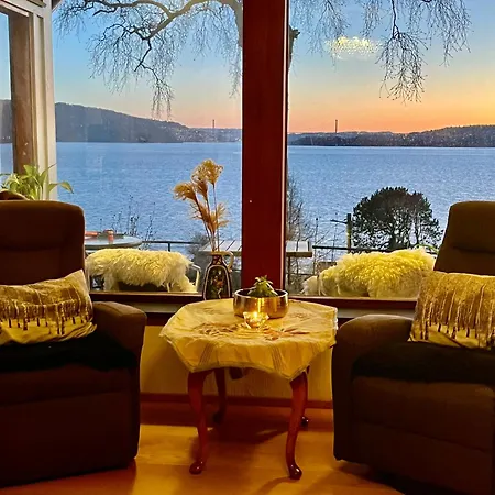 فيلة Villa Med Panoramautsikt, Stor Uteplass Og 100 M Fra Badestrand برغن