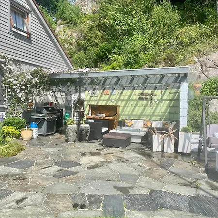 Villa Med Panoramautsikt, Stor Uteplass Og 100 M Fra Badestrand فيلة برغن