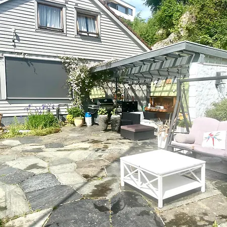 Med Panoramautsikt, Stor Uteplass Og 100 M Fra Badestrand Βίλα