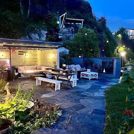 Villa Med Panoramautsikt, Stor Uteplass Og 100 M Fra Badestrand Bergen