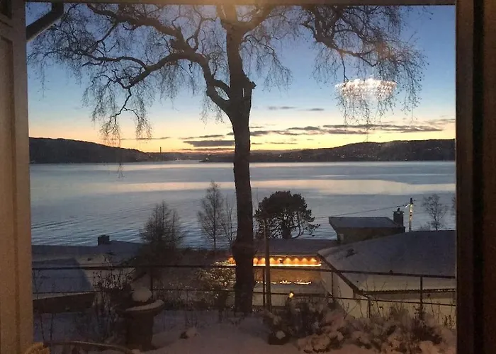 Вілла Med Panoramautsikt, Stor Uteplass Og 100 M Fra Badestrand *