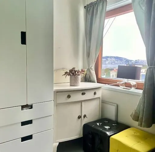 Med Panoramautsikt, Stor Uteplass Og 100 M Fra Badestrand Вилла *