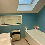 Med Panoramautsikt, Stor Uteplass Og 100 M Fra Badestrand ברגן