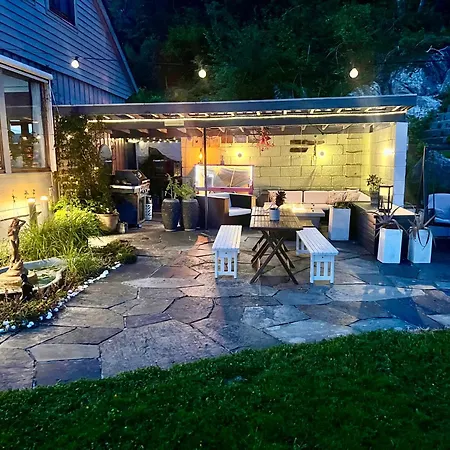 Med Panoramautsikt, Stor Uteplass Og 100 M Fra Badestrand Villa Bergen