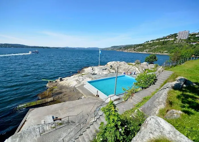 别墅 Med Panoramautsikt, Stor Uteplass Og 100 M Fra Badestrand 卑爾根