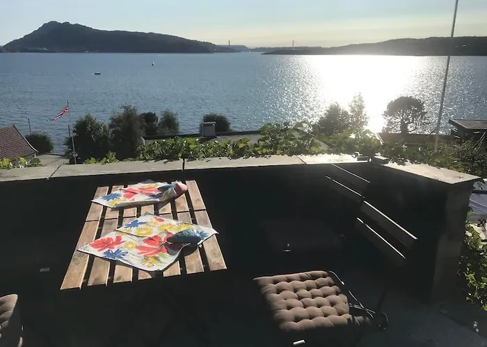 Med Panoramautsikt, Stor Uteplass Og 100 M Fra Badestrand 别墅 卑爾根